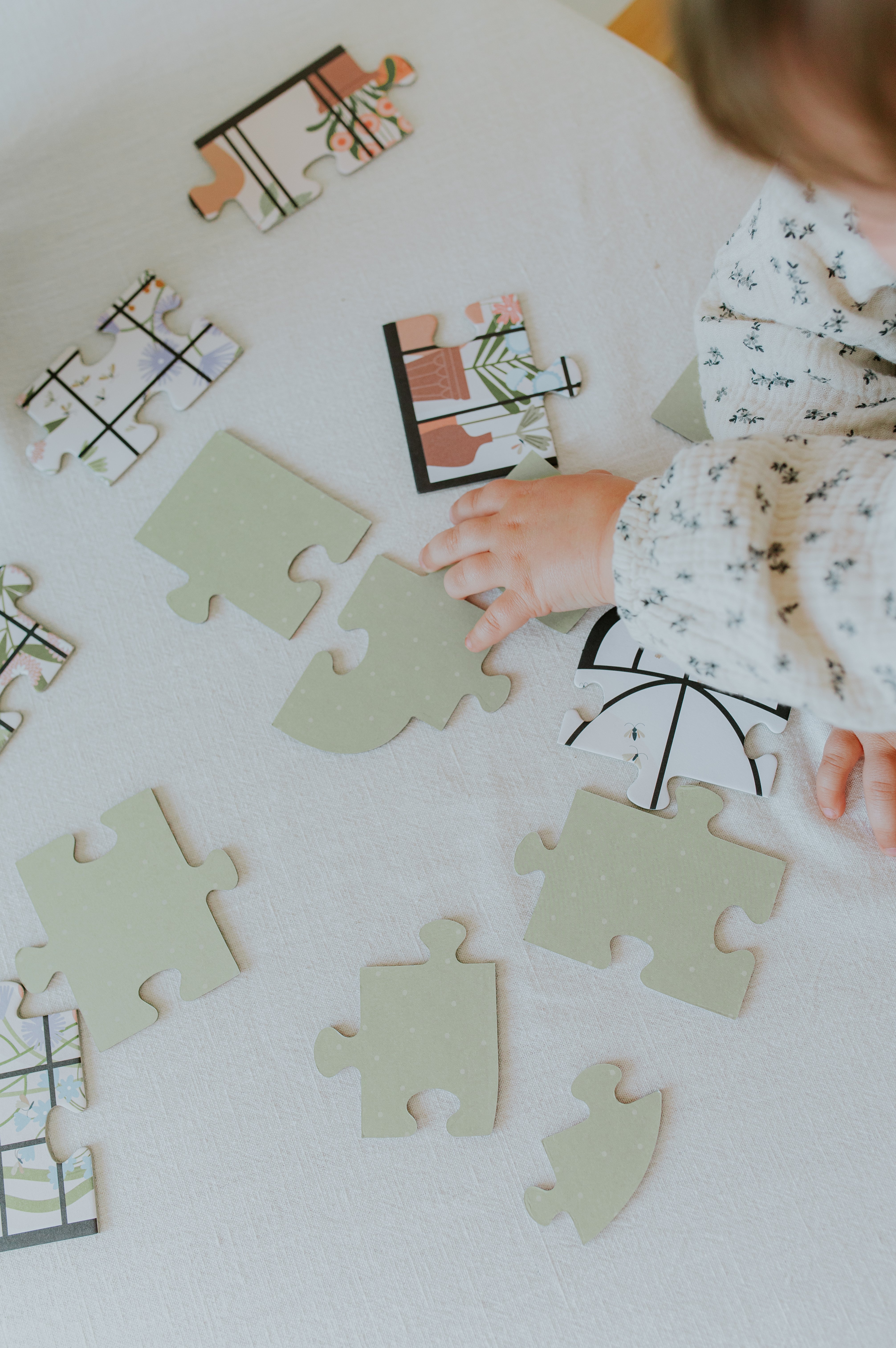 Puzzle z motywem Motylarni, 15 elementów