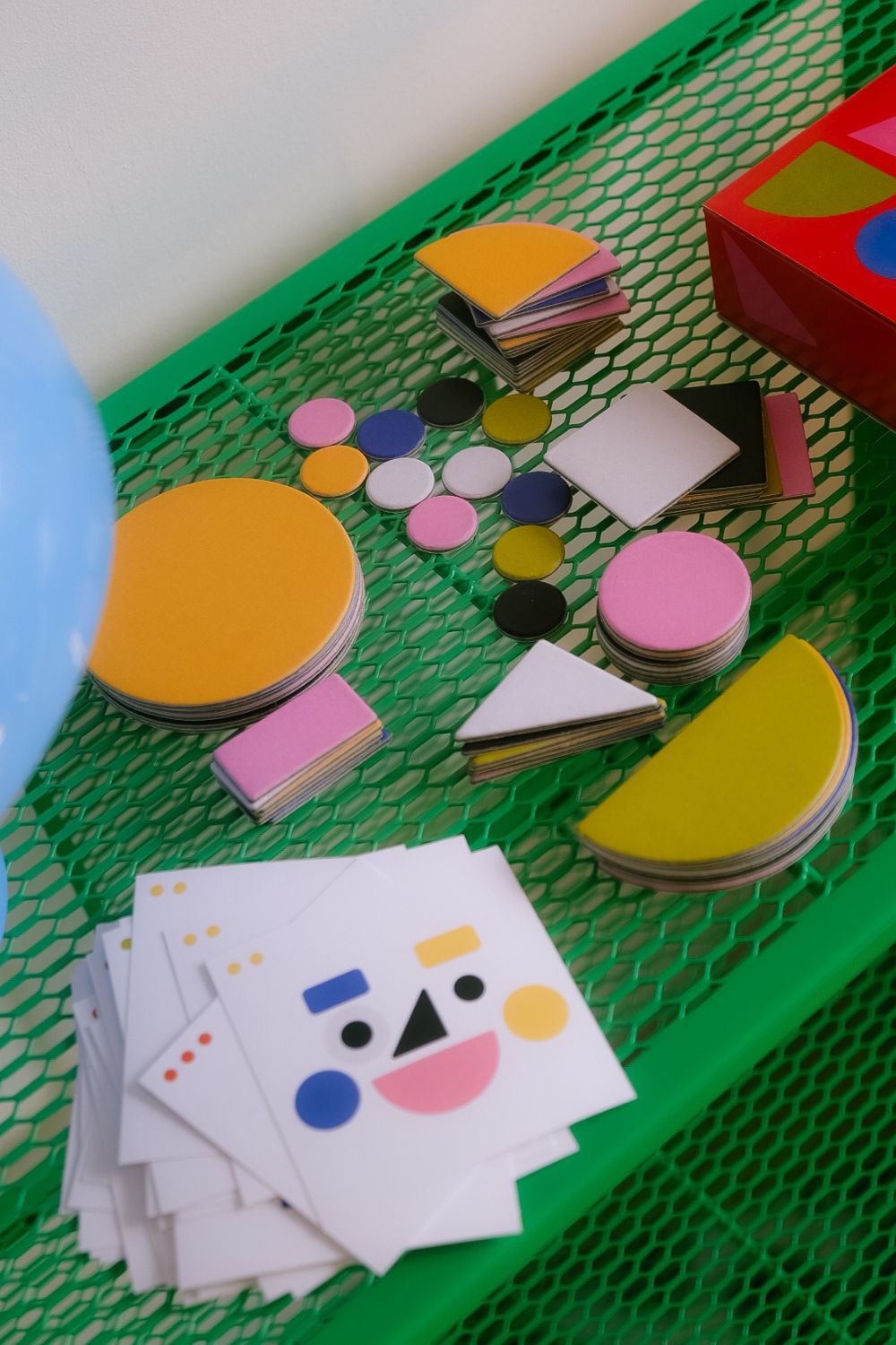 Nauka figur geometrycznych | Shapes Puzzle