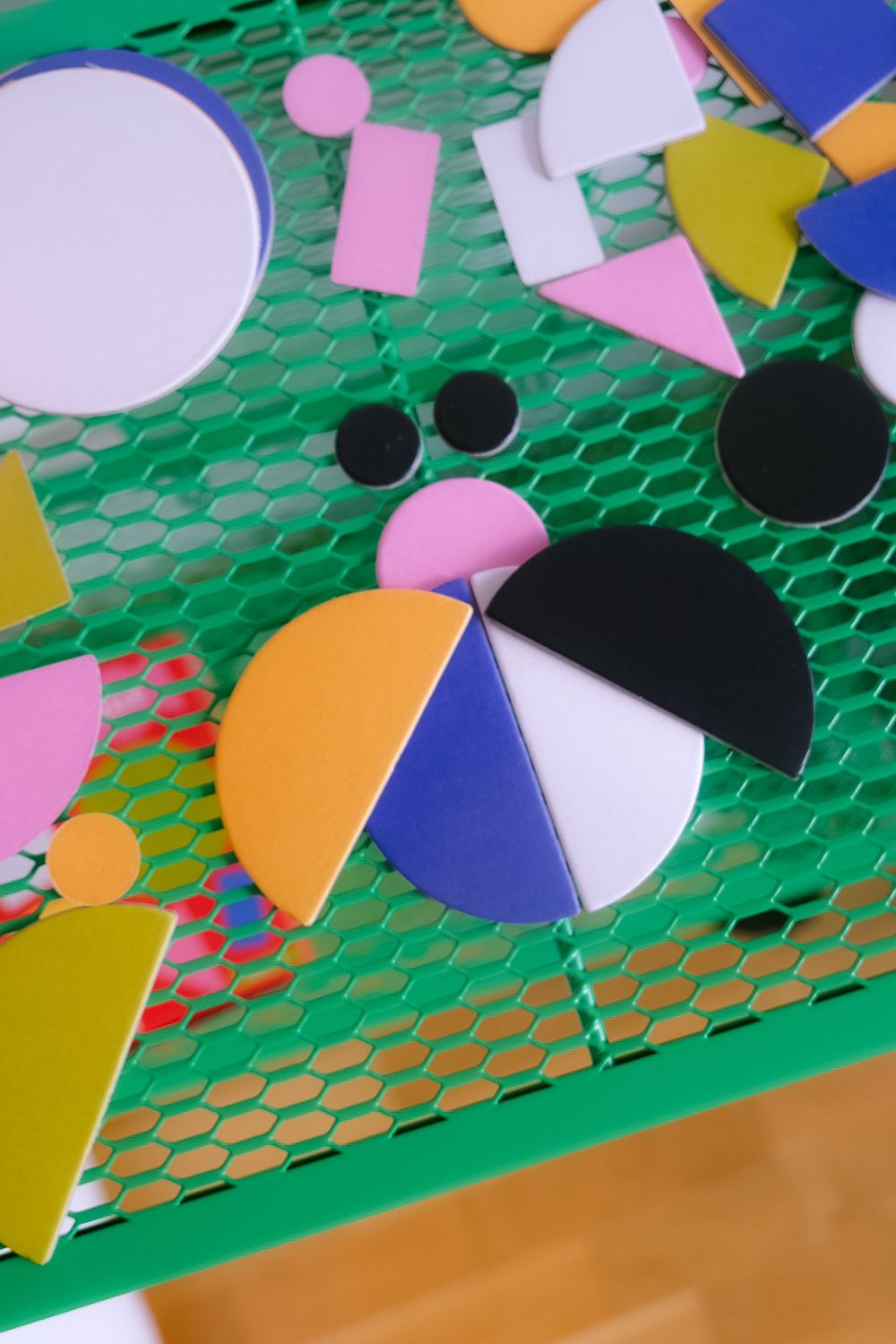 Nauka figur geometrycznych | Shapes Puzzle